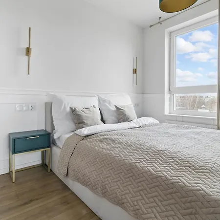 Aparthotel Nowoczesny Z Balkonem I Widokiem Na 4*